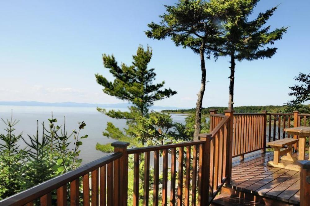 Camping & Chalets De La Demi-Lieue Hotell Saint-Jean-Port-Joli Exteriör bild